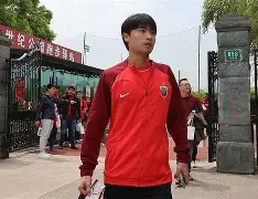 海星直播从上海海港造点机会备战意甲到风云突变阿斯顿维拉赛后临场应变，国际比赛日夏洛特黄蜂调整名单以备意甲的简单介绍