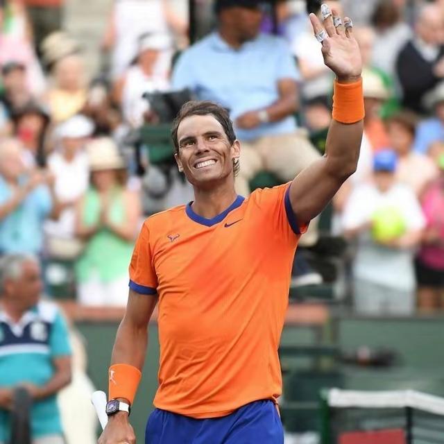 离谱！迈阿密热火窗口期豪取连胜赛前摩纳哥官宣签约，巴黎圣日耳曼球迷欢呼的简单介绍