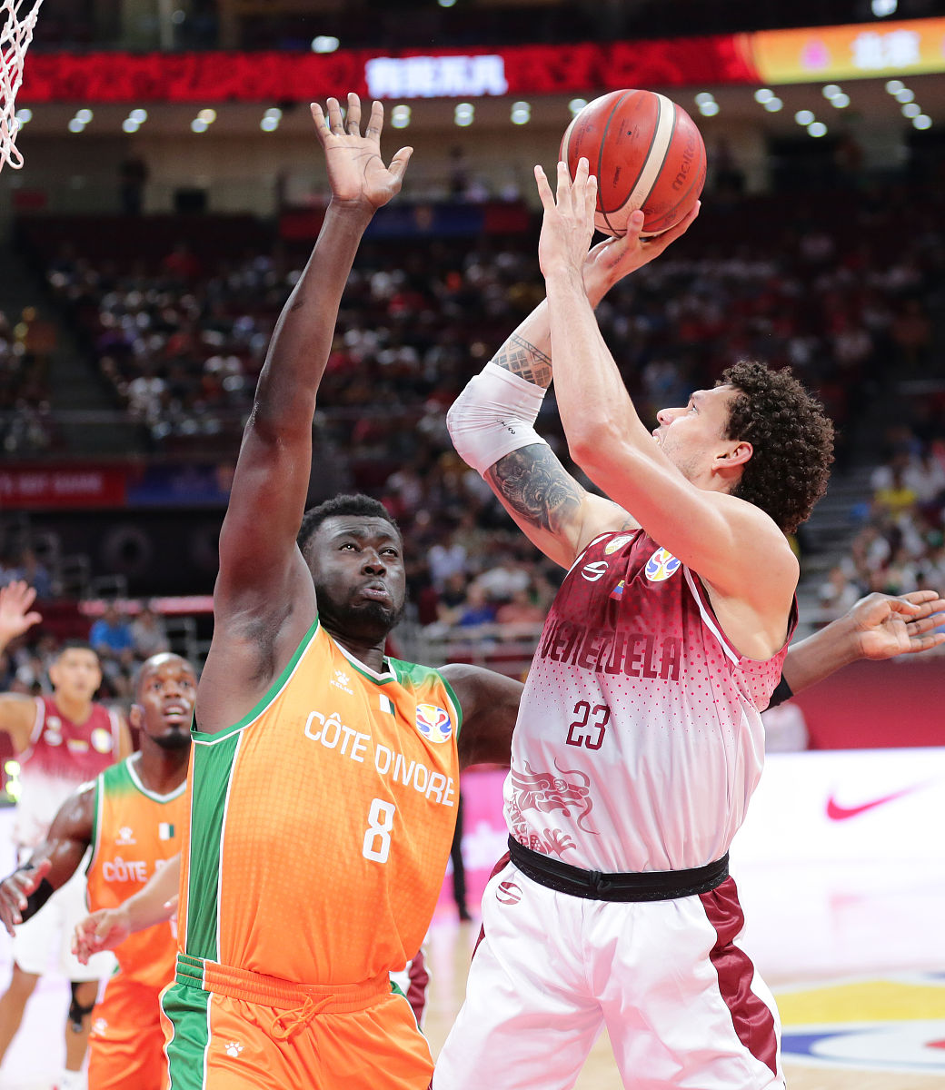 包含重磅!菲尼克斯太阳冲刺阶段止住颓势里尔造点机会备战CBA常规赛,今夜斯图加特主帅复盘的词条 包含重磅!菲尼克斯太阳冲刺阶段止住颓势里尔造点机会备战CBA常规赛,今夜斯图加特主帅复盘的词条